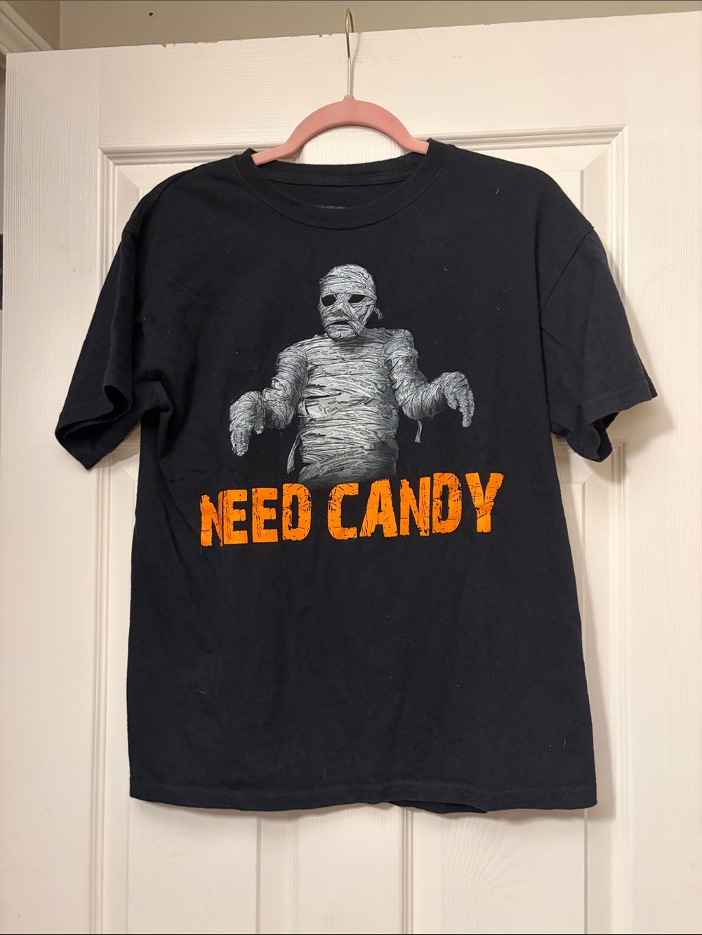 Black Short-Sleeve Graphic Tee with Mummy 'Need Candy' Print